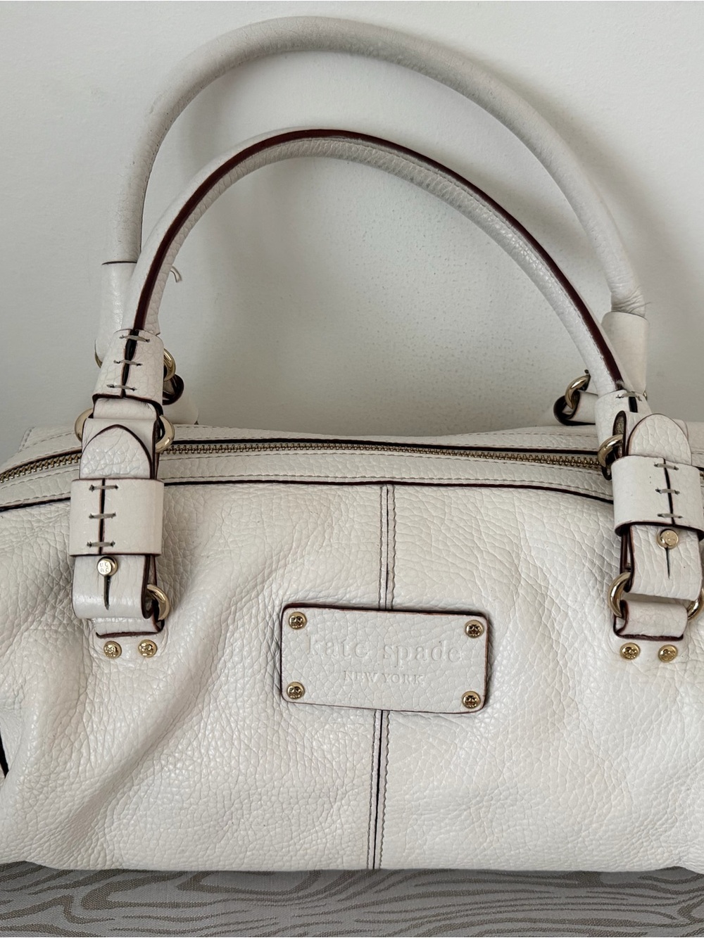 kate spade White Pebbled Leather Satchel with Gold Hardware vintage EUC - Picture 2 of 9